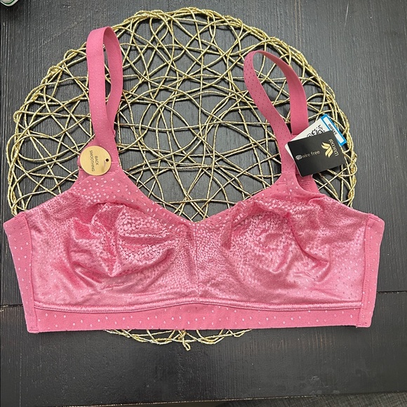 Wacoal Women's Back Appeal Unlined Mid Coverage Wire Free Bra, 852303 34DDD - Picture 5 of 8